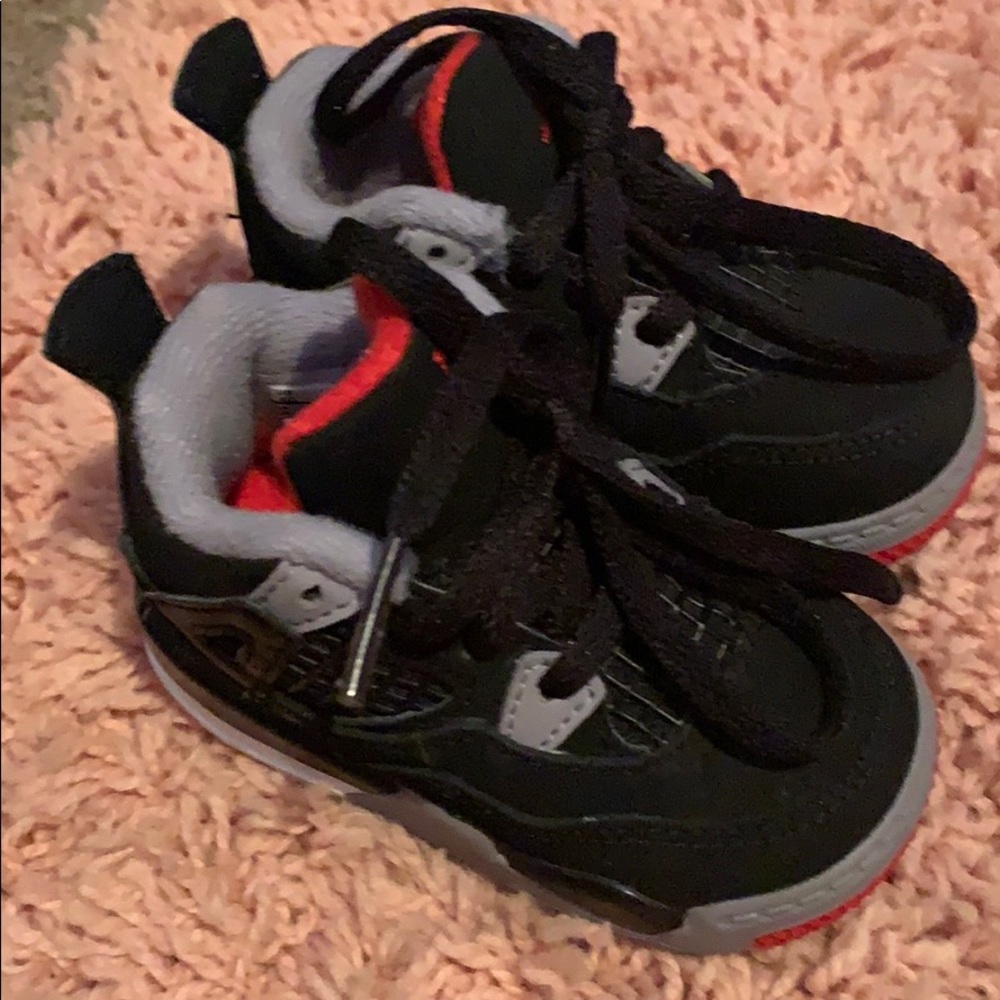 Infant sneakers